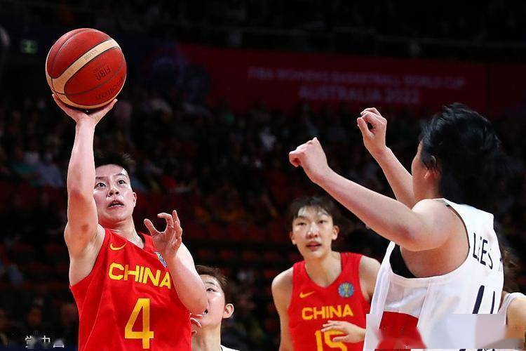 中国女篮vs韩国开局被动